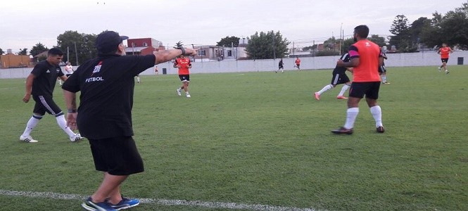 Maradona, Riestra, Atlas