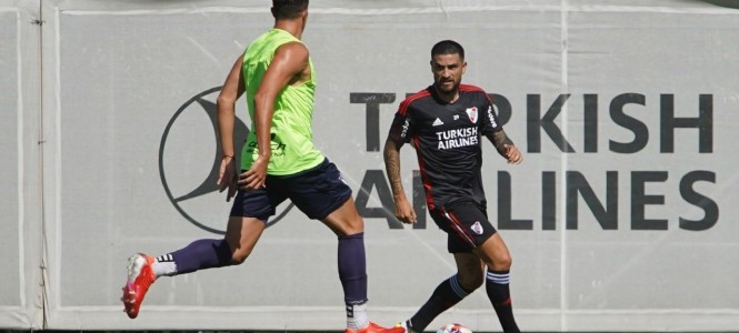 River Plate, Tristán Suárez, Amistoso. 