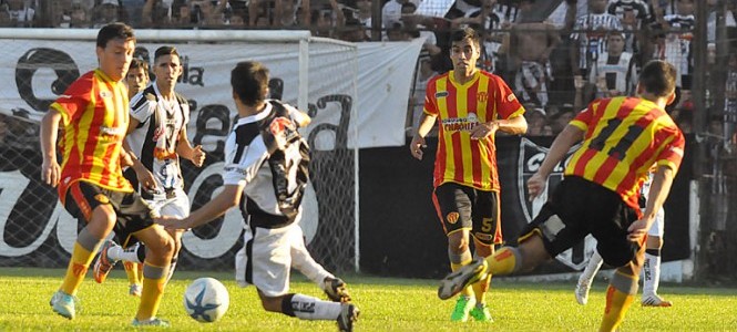 chaco for ever, chaco, negro, clásico, sarmiento, resistencia, empate