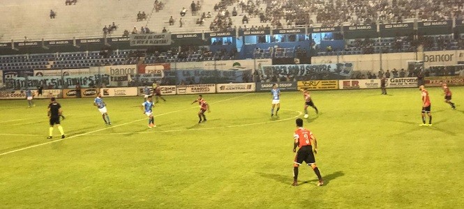 Estudiantes, Rio Cuarto, Celeste, Deportivo Maipú, Mendoza, Botellero