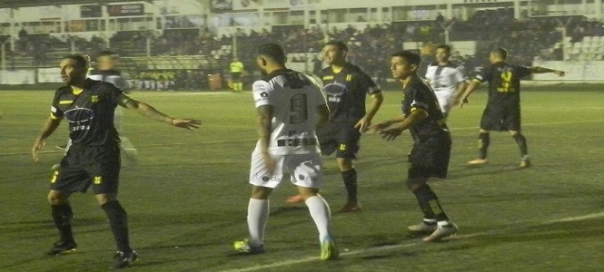 Cipolletti, Albinegro, Rio Negro, Deportivo Madryn, Aurinegro, Puerto Madryn