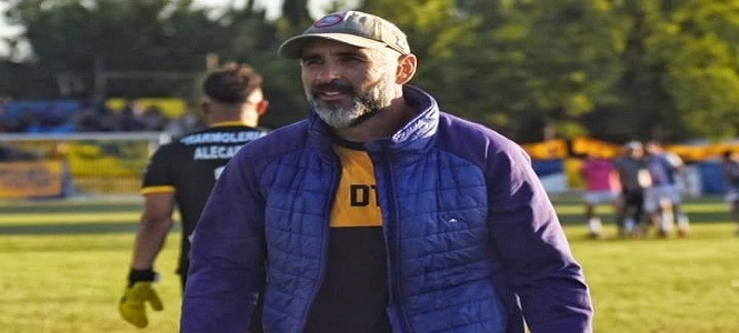 Liniers, Topadora, Oeste, De Armas, Entrenador, Plantel Profesional