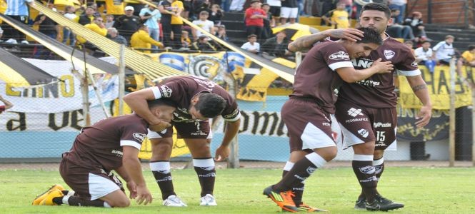 #Platense, #Marron, #Comunicaciones, #ElCartero