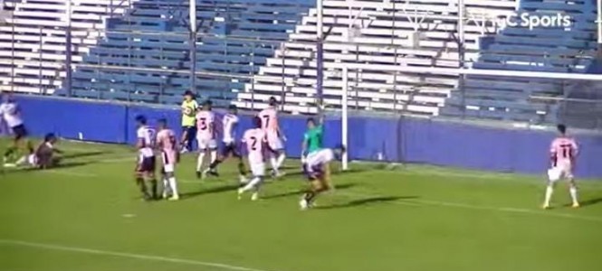 Fénix, Deportivo Armenio, Primera B, Águila, Tricolor 