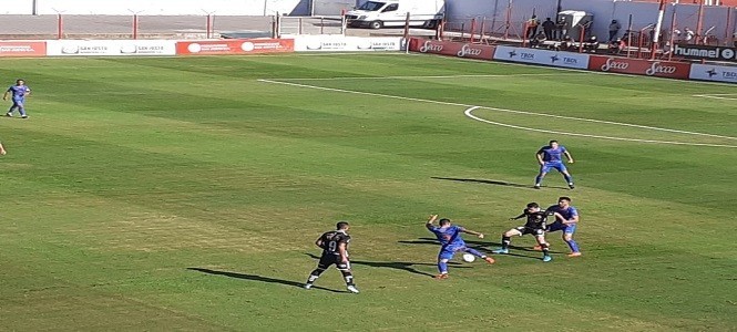 Deportivo Morón, Barracas Central, Primera Nacional. 