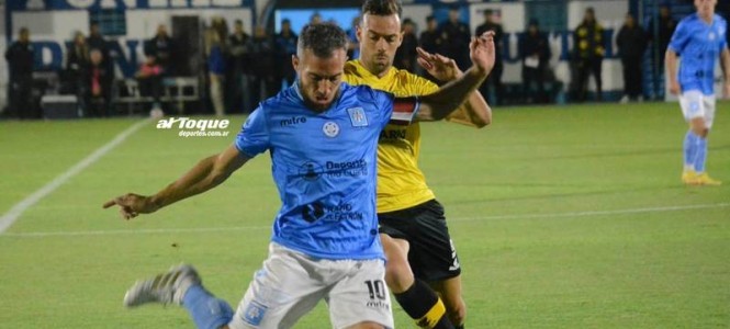 Flandria, Estudiantes de Río Cuarto, Primera Nacional. 