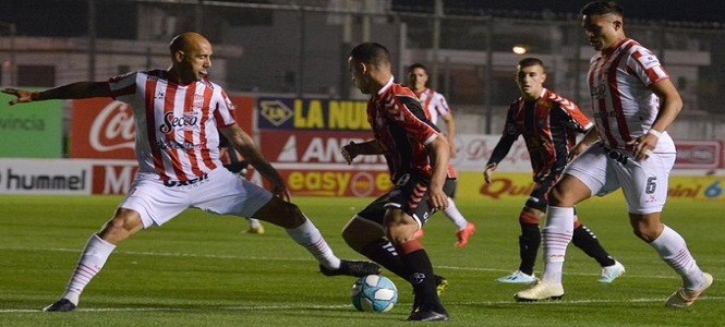 Chacarita, Tricolor, Funebrero, San Martín, Santo, Ciruja, Tucumán