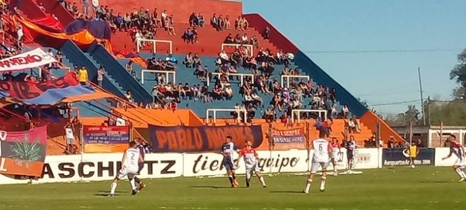 Tristan Suarez, Deportivo Armenio, Primera B. 