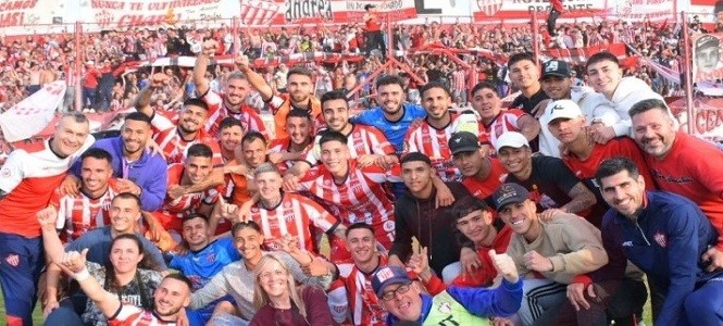 Talleres de Remedios de Escalada, Los Andes, Primera B. 