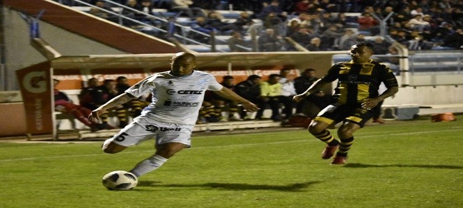 Santamarina; Temperley; BNacional.