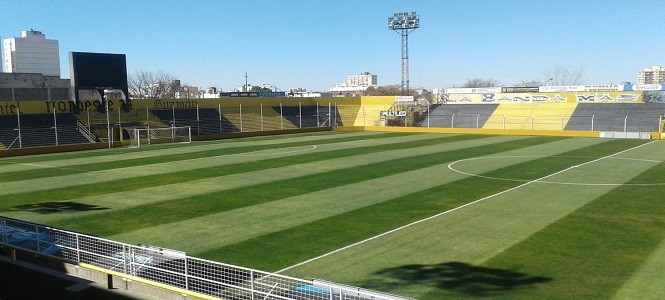 OLIMPO, FEDERAL A, LIPPI, DEPORTIVO MADRYN, IZQUIERDO