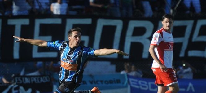 Almagro Tricolor Moron Gallo Reducido Ascenso 