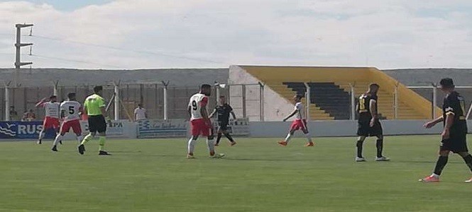 Deportivo Madryn, Aurinegro, Puerto Madryn, Huracán Las Heras, Globo Lasherino, Mendoza
