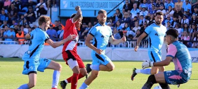 Temperley, Gasolero, Primera Nacional, Deportivo Maipu, Cruzado 