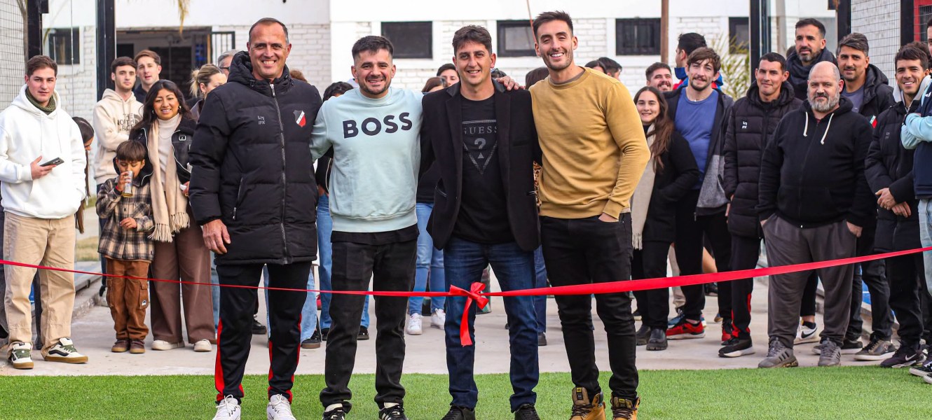 Sperdutti: "Estamos haciendo el mayor de los esfuerzos para que se concrete la vuelta de Enzo Pérez"