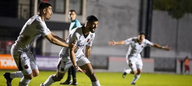 Defensores de Belgrano, Primera Nacional, Dragón, Rojinegro, Colón, Sabalero 